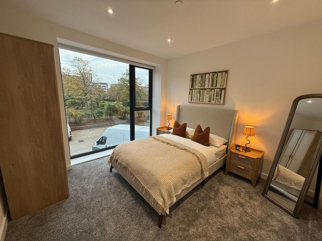 Property photo 3 of 4