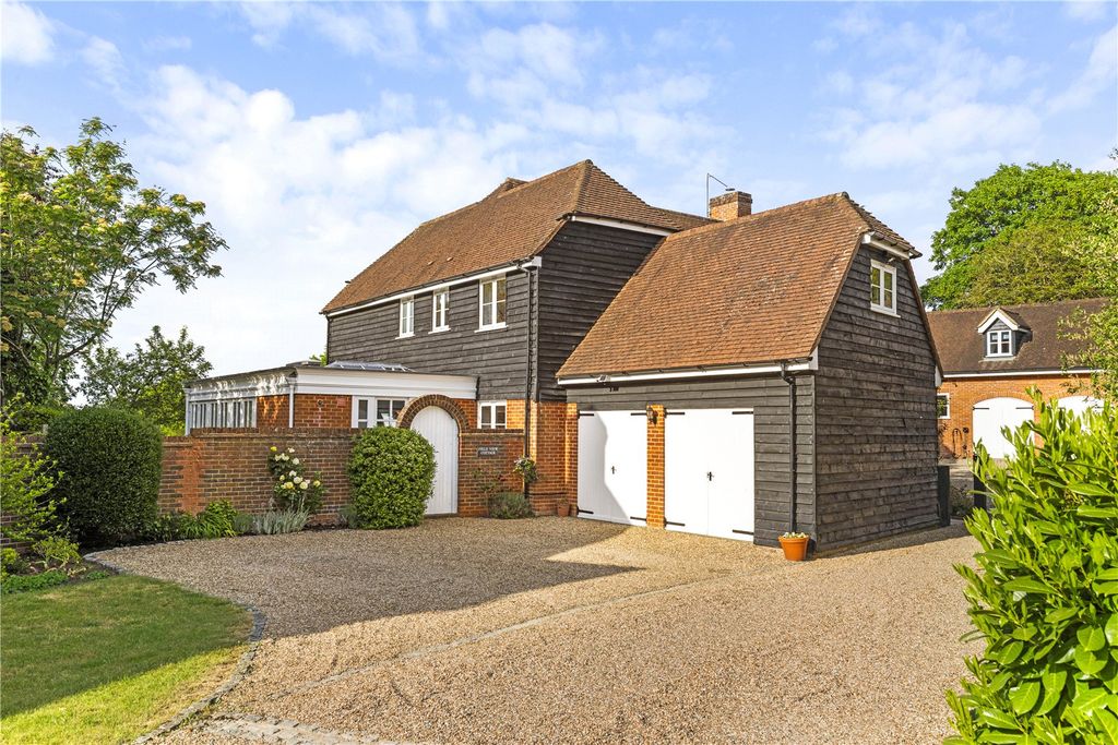 Property photo 1 of 29 External