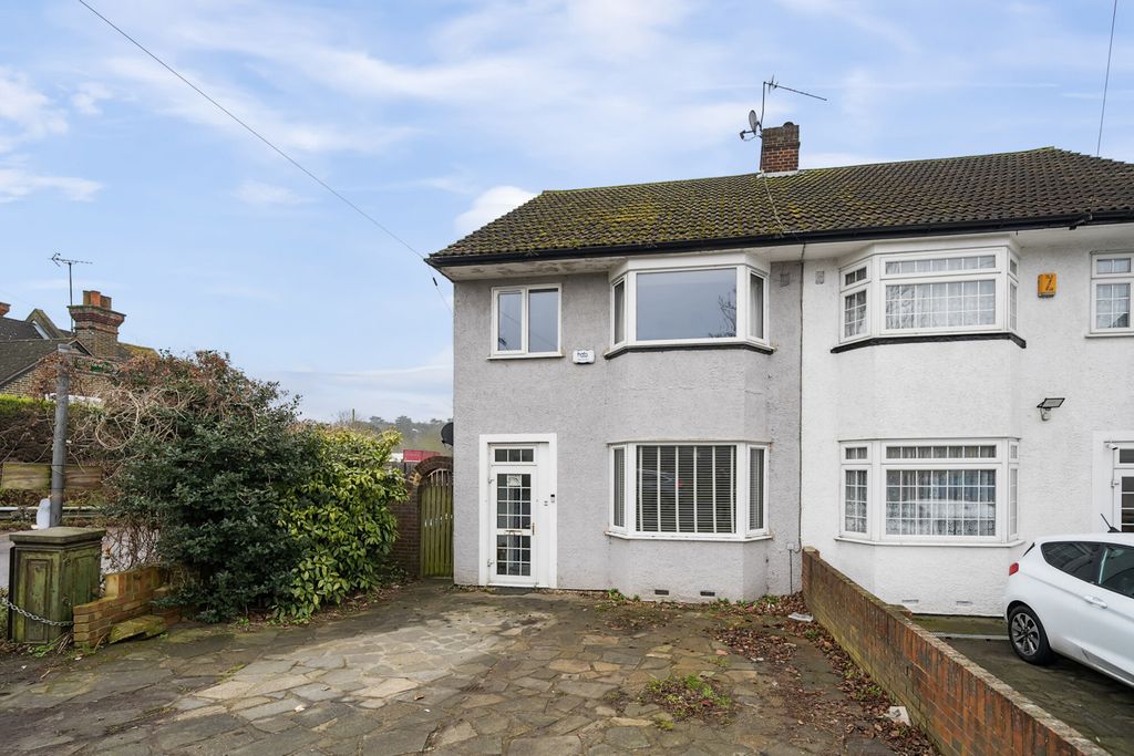 Property photo 1 of 14 External