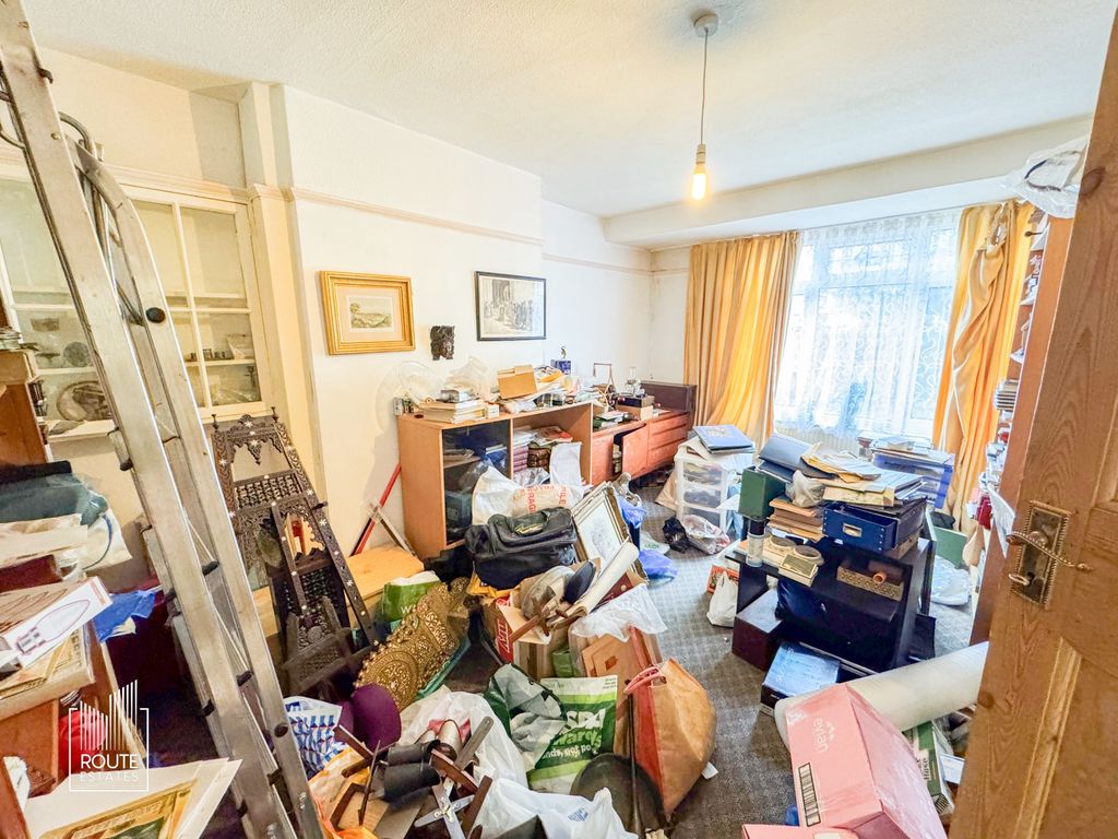 Property photo 3 of 13 Photo 2