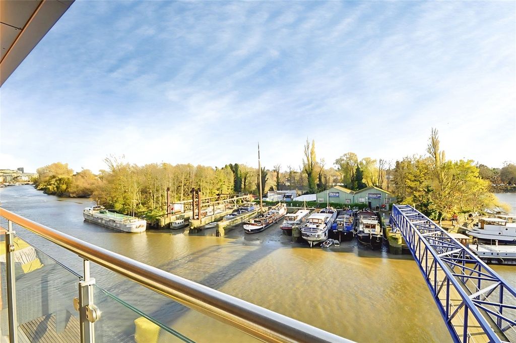 Property photo 3 of 11 Picture No. 11