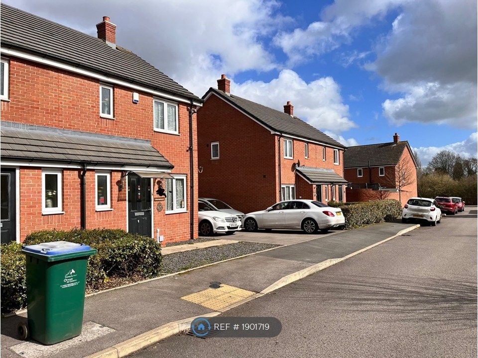 Property photo 3 of 35