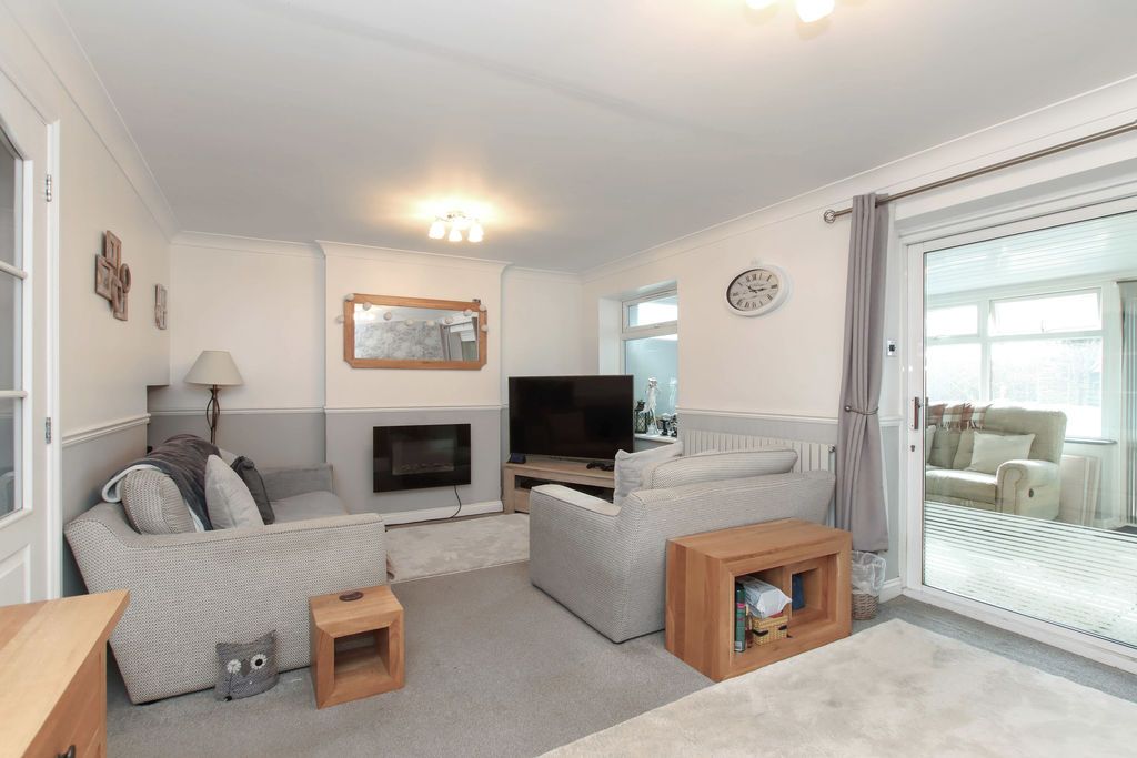 Property photo 3 of 15 Photo 6