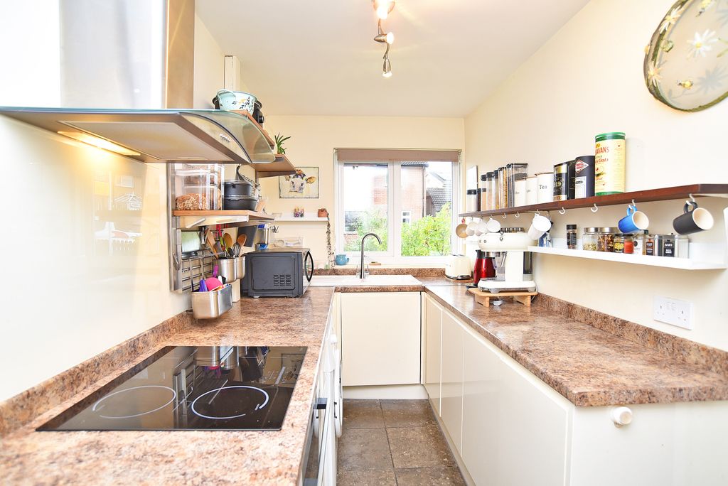 Property photo 3 of 9