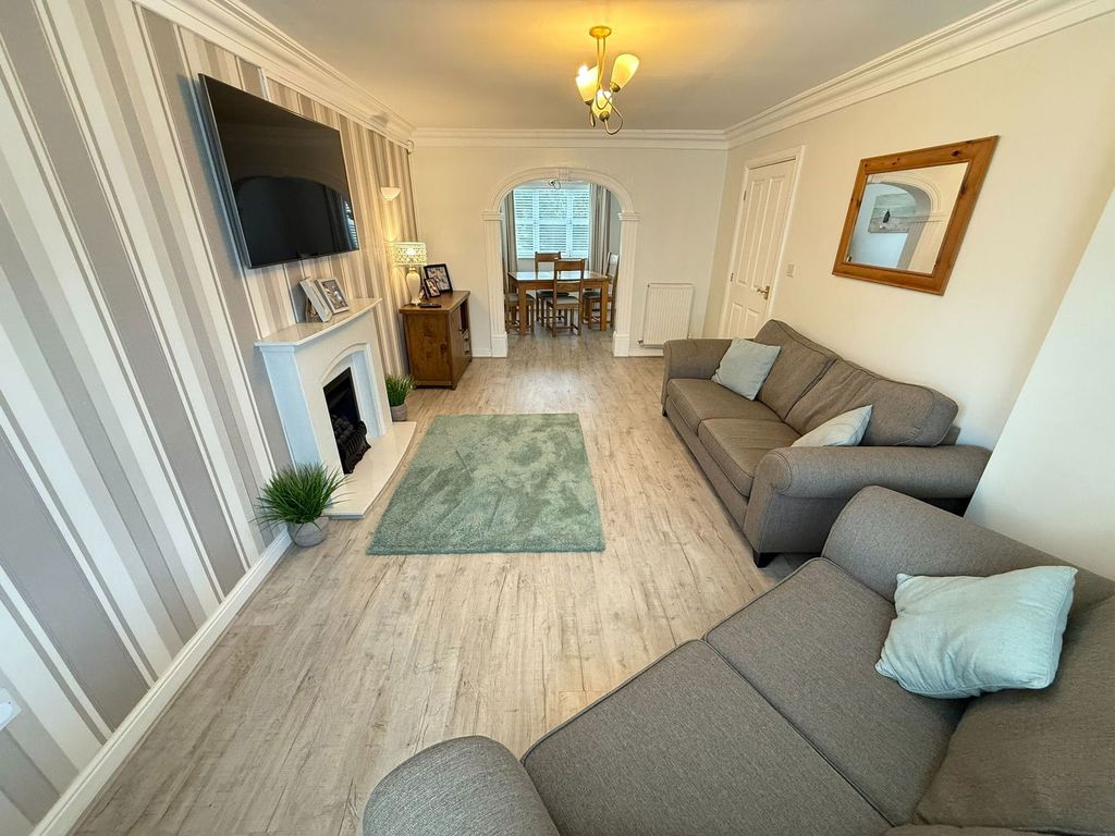 Property photo 3 of 24