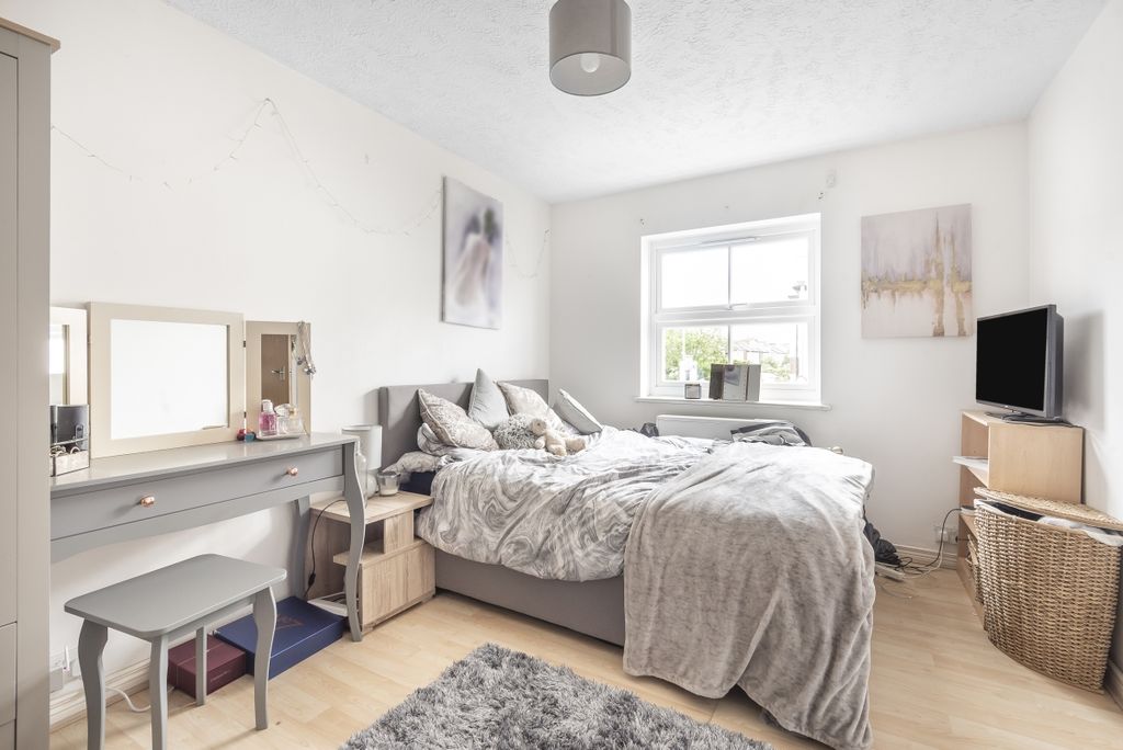 Property photo 2 of 7 617242 (4)