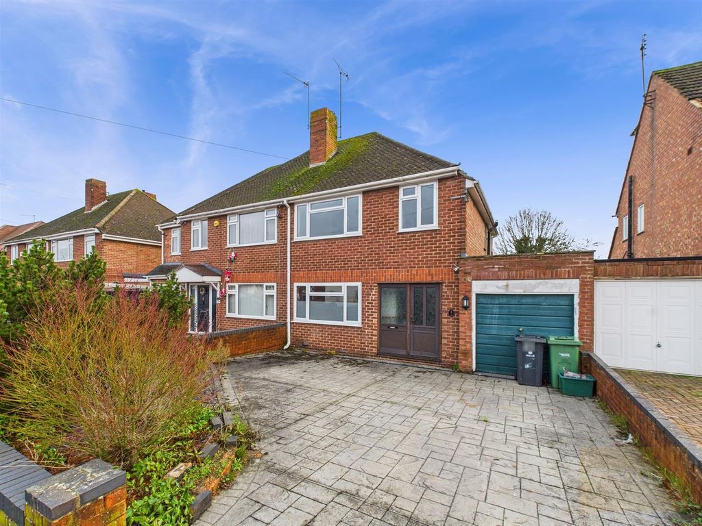 Property photo 1 of 12