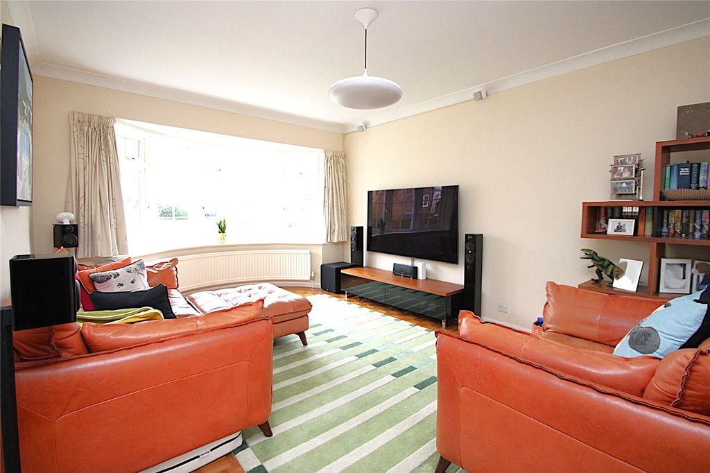 Property photo 2 of 23 Picture No. 28