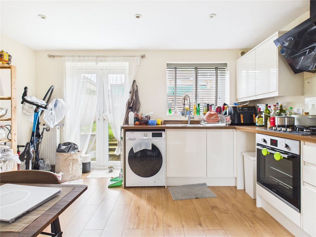 Property photo 3 of 14 Picture No. 20