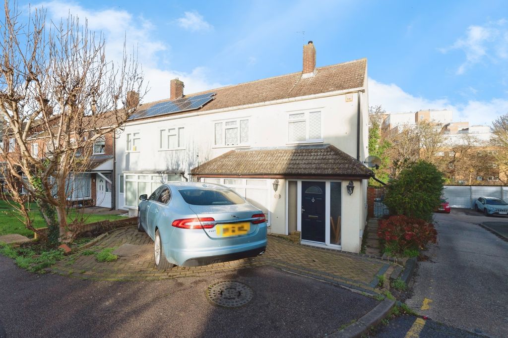 Property photo 1 of 19 Pbox-Img.Jpg