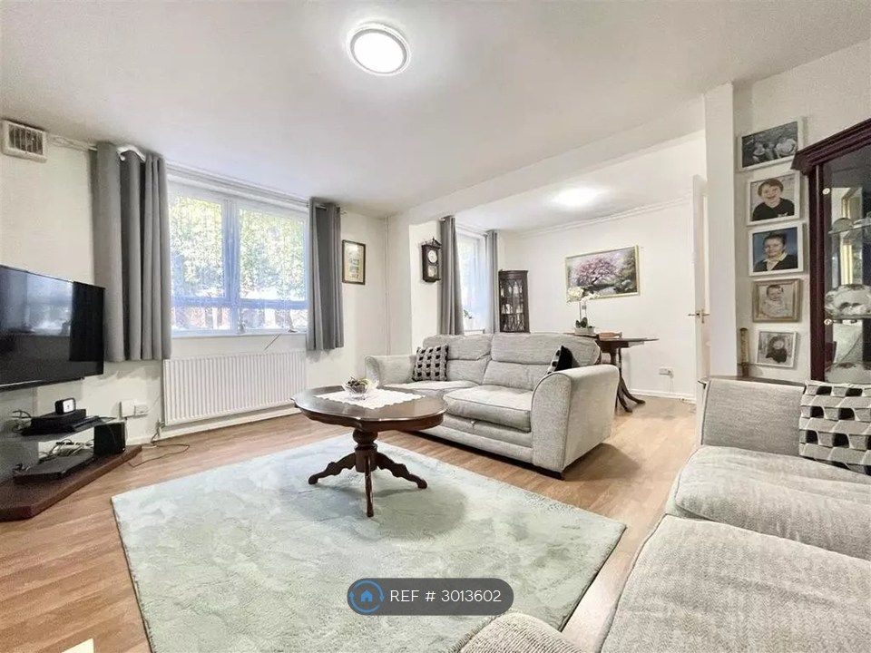 Property photo 3 of 20 Living Room 1