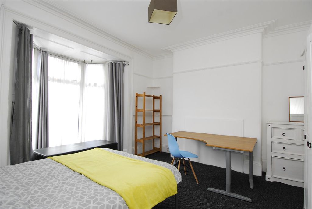 Property photo 2 of 13 3Greenbankr1002.Jpg