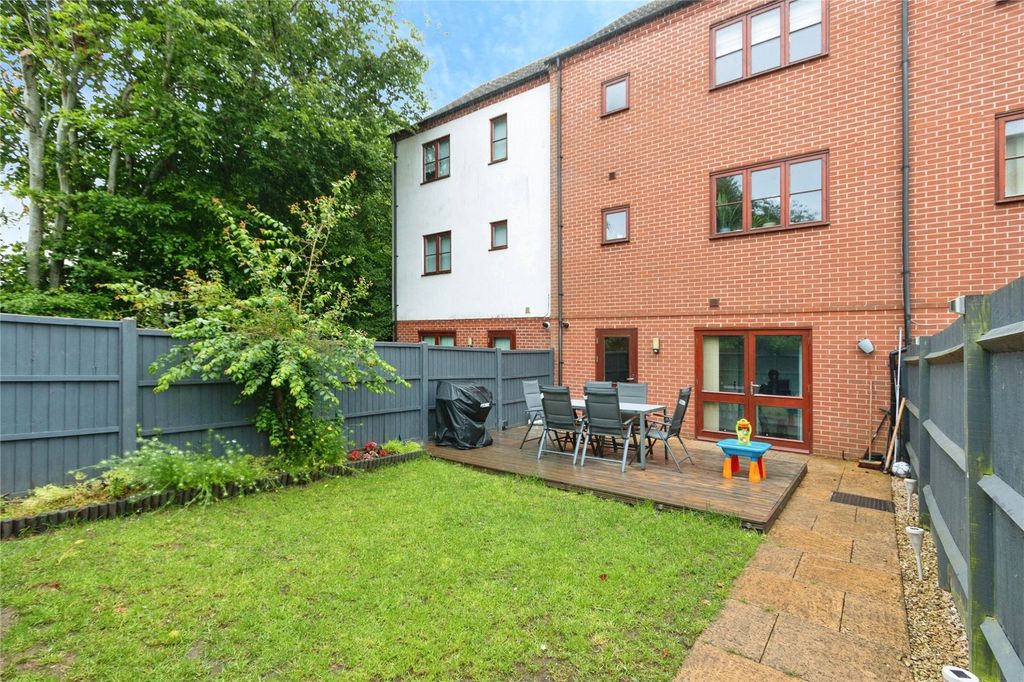 Property photo 1 of 18 Picture No. 38