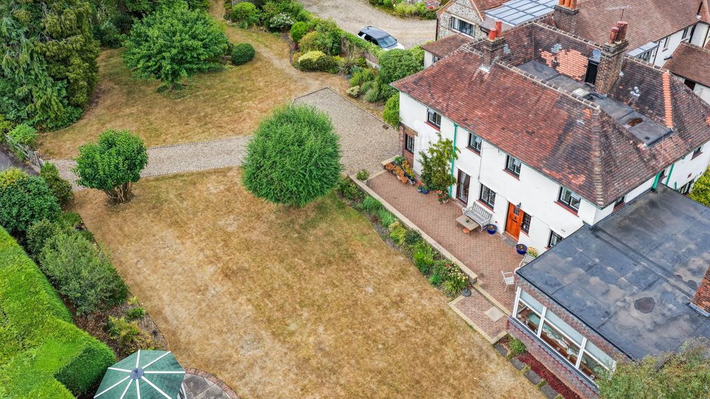 Property photo 3 of 29