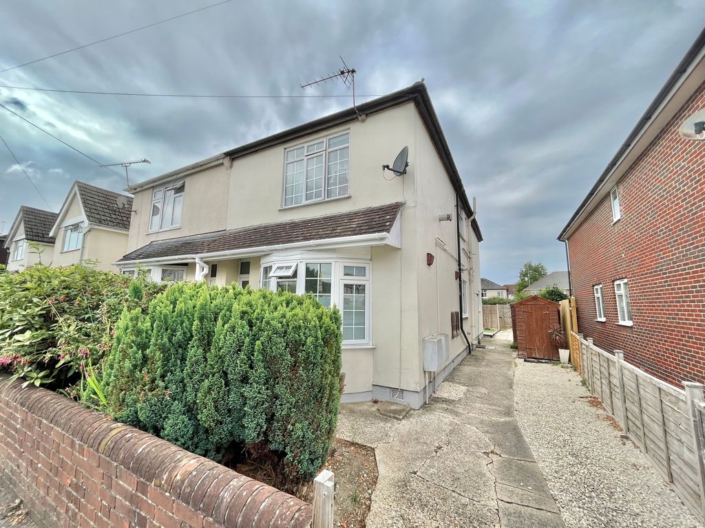 Property photo 1 of 6 Photo 01