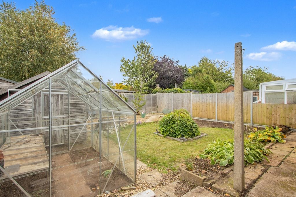 Property photo 2 of 11 4544943