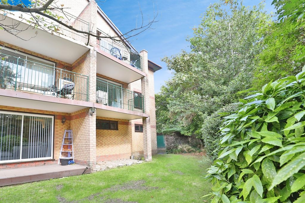 Property photo 3 of 17 Photo