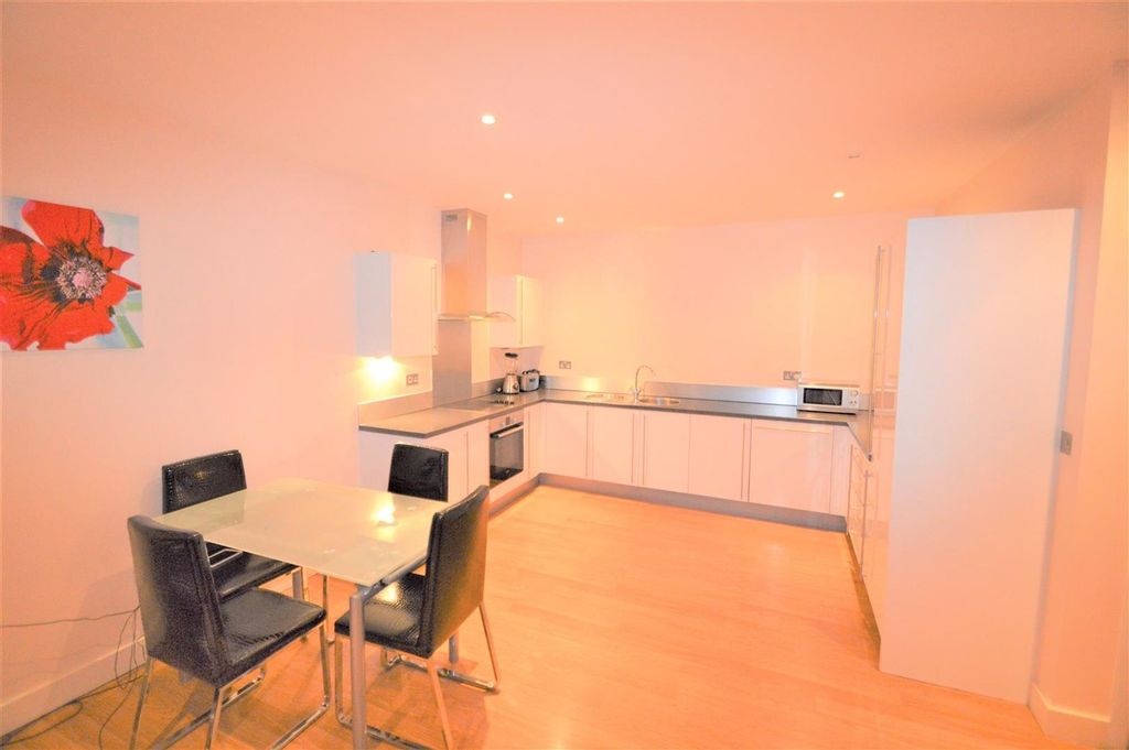 Property photo 1 of 3 The Herons E11