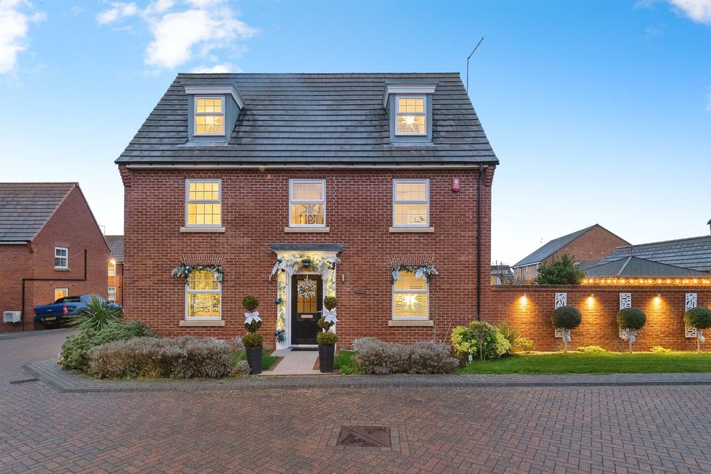 Property photo 1 of 20