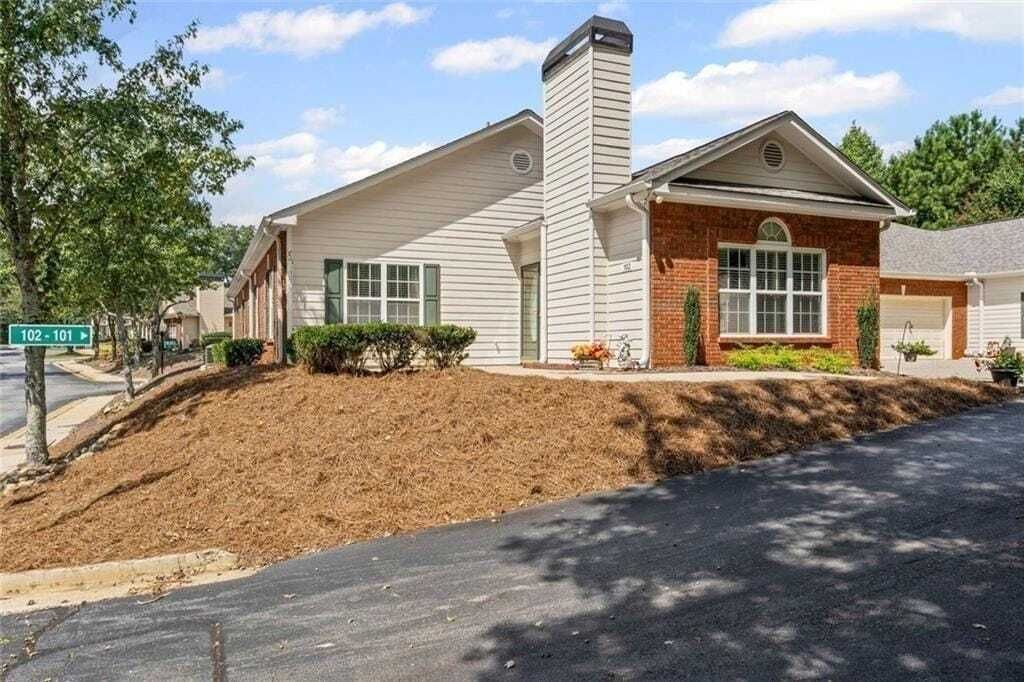 Property photo 1 of 21