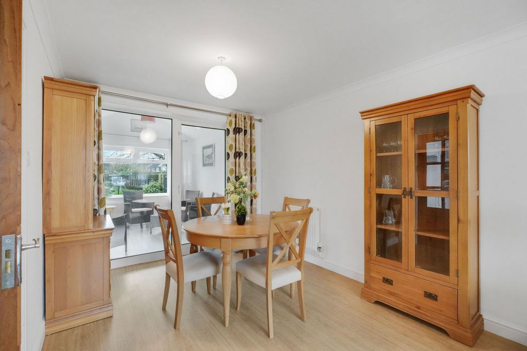 Property photo 3 of 30