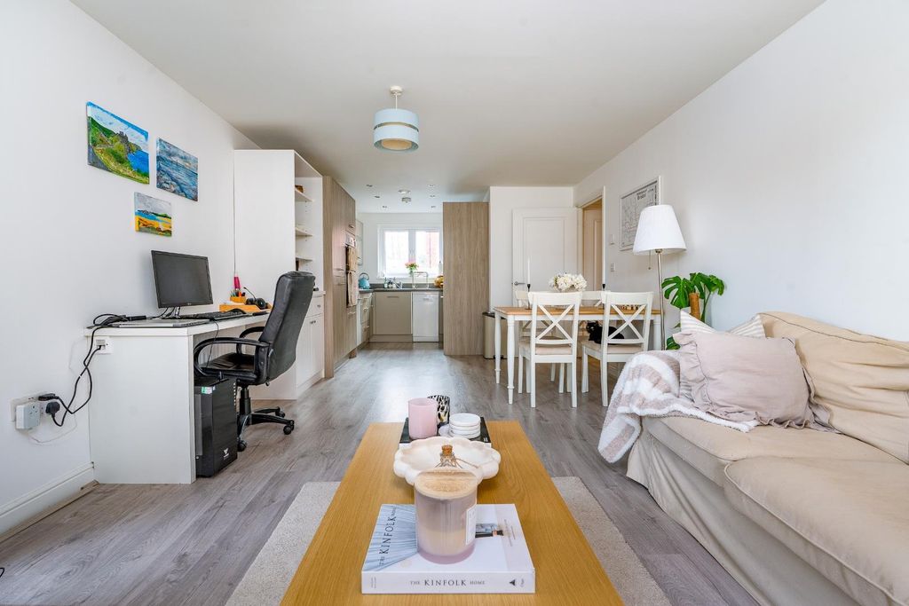 Property photo 3 of 13 Olh03418-Hdr-Edit.Jpg