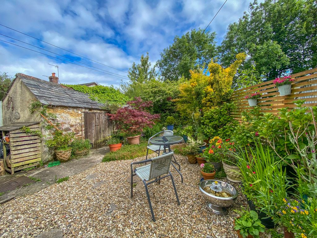 Property photo 3 of 16