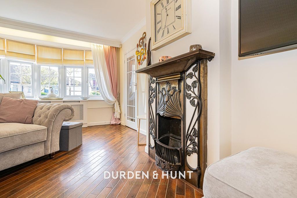 Property photo 3 of 39 Wykeham-31.Jpg