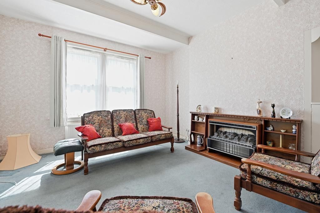 Property photo 2 of 14 Lev1436Seg Living Room.Jpg