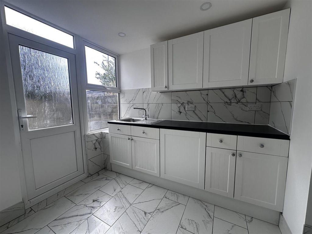 Property photo 3 of 9 Img_5340.Jpg