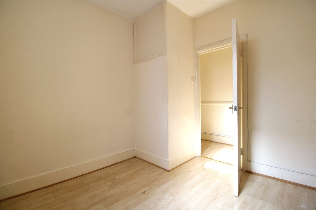 Property photo 3 of 5 Picture No. 07