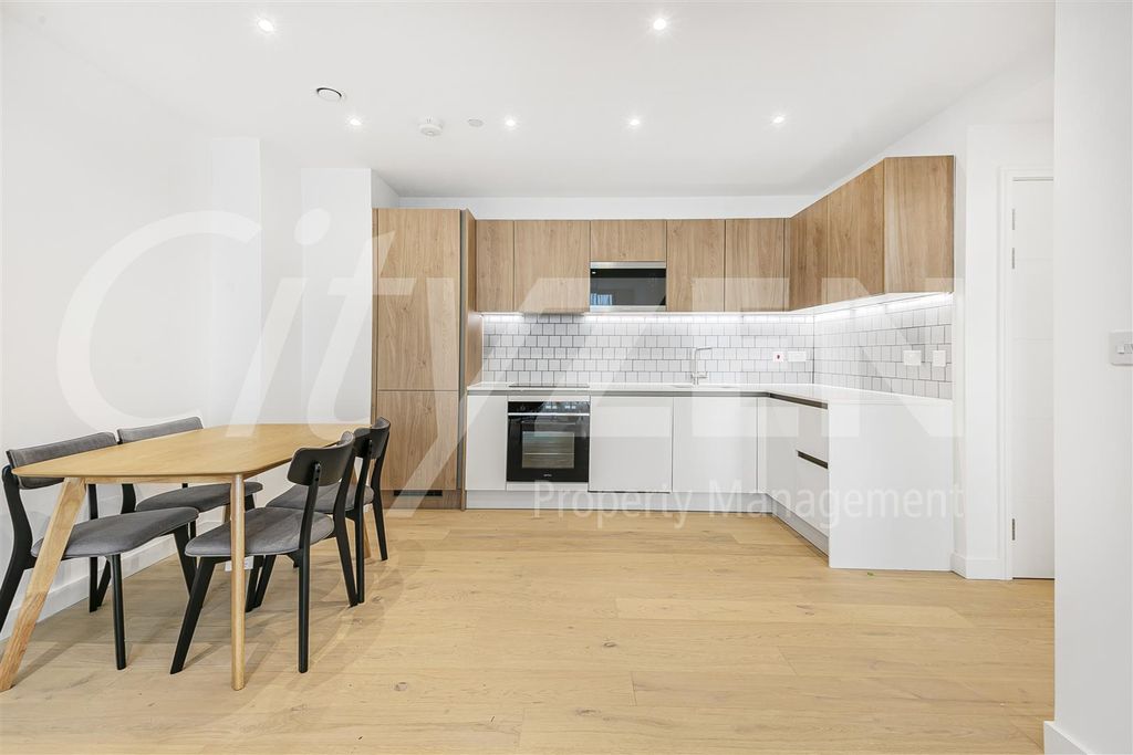 Property photo 2 of 34 Kitchen