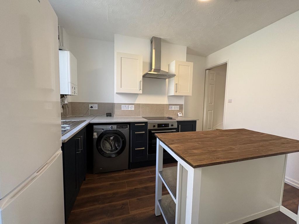 Property photo 3 of 17 Image