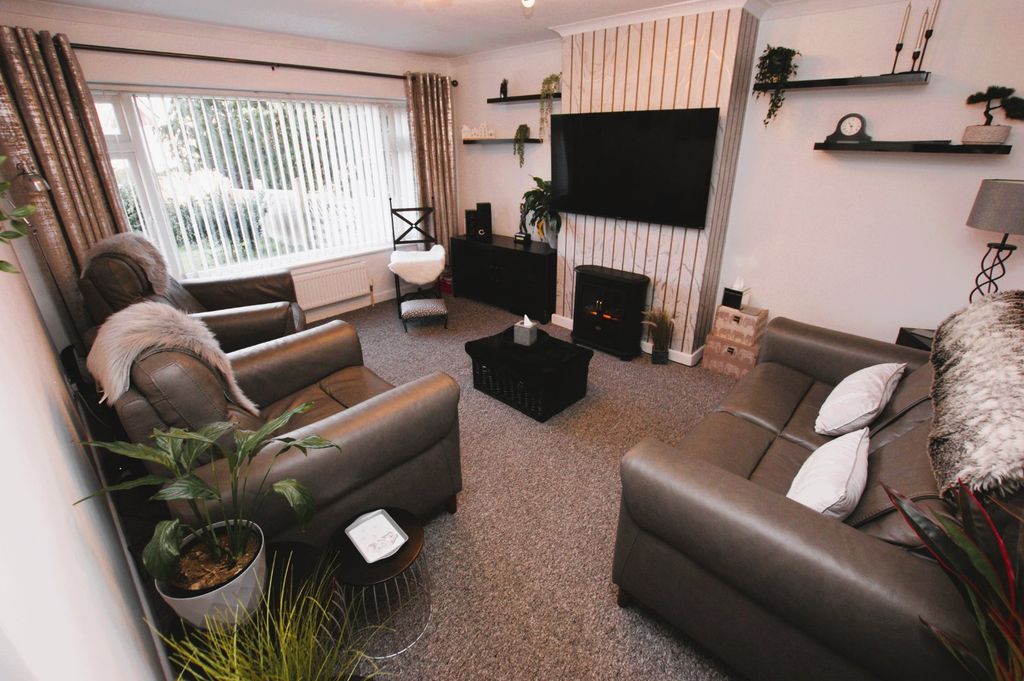 Property photo 1 of 15 Picture No. 04