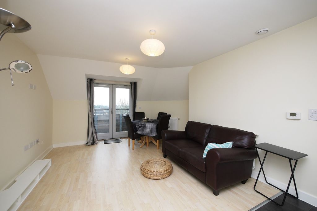 Property photo 2 of 16 1060402