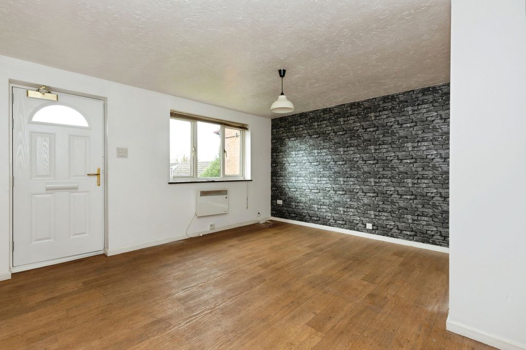 Property photo 3 of 9 Pbox-Img.Jpg