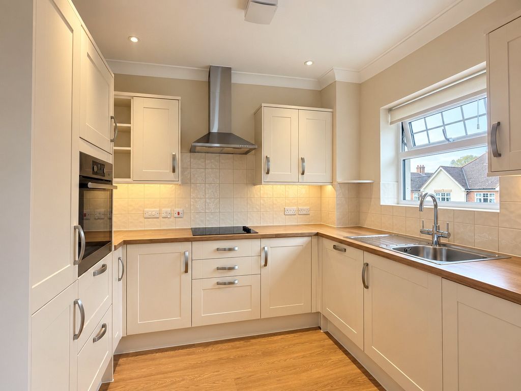 Property photo 2 of 16 Picture No. 24