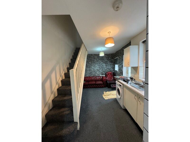 Property photo 1 of 2 Ground Floor Flat With Garden