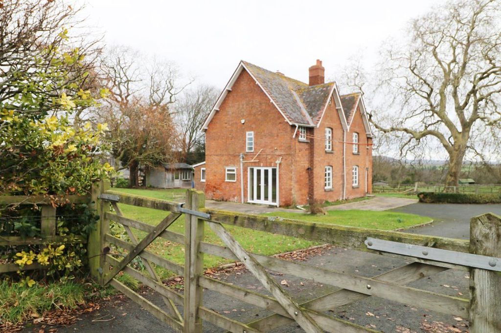 Property photo 1 of 29