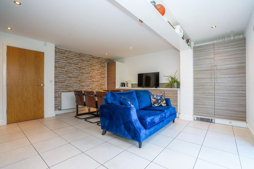 Property photo 3 of 20 Dsc01979.Jpg