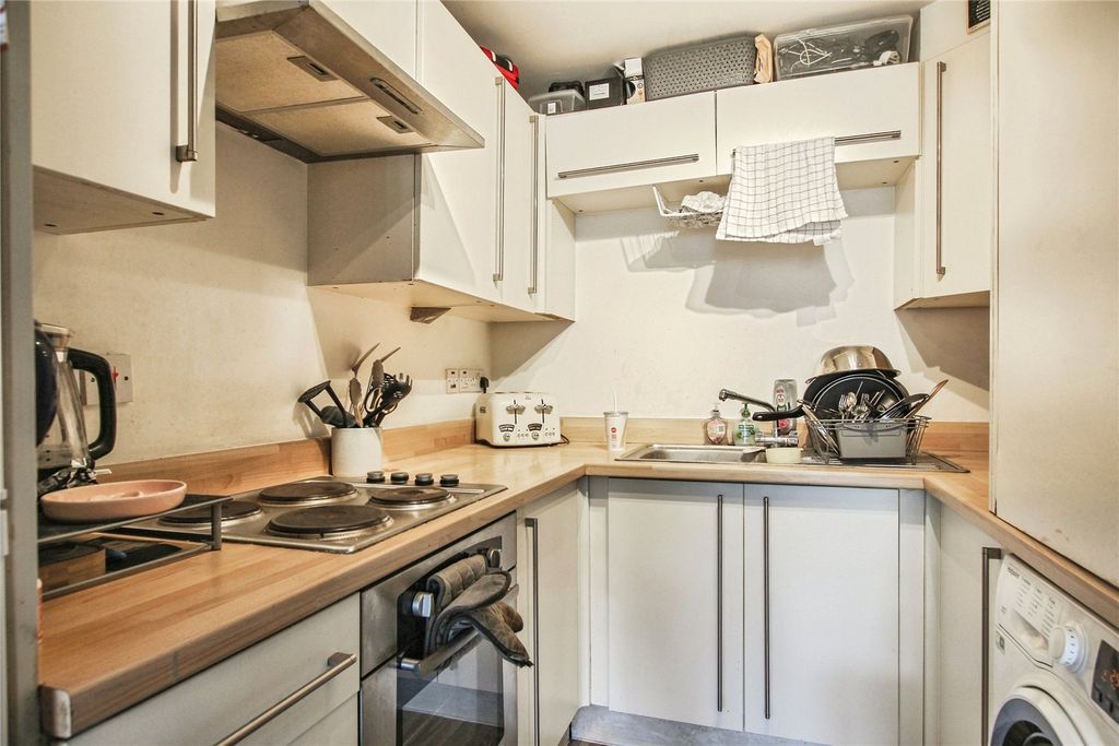 Property photo 2 of 11 Picture No. 40