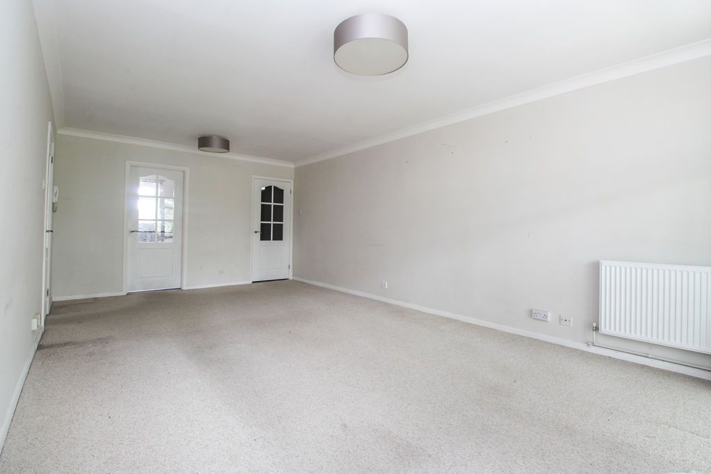 Property photo 3 of 13 Living Room