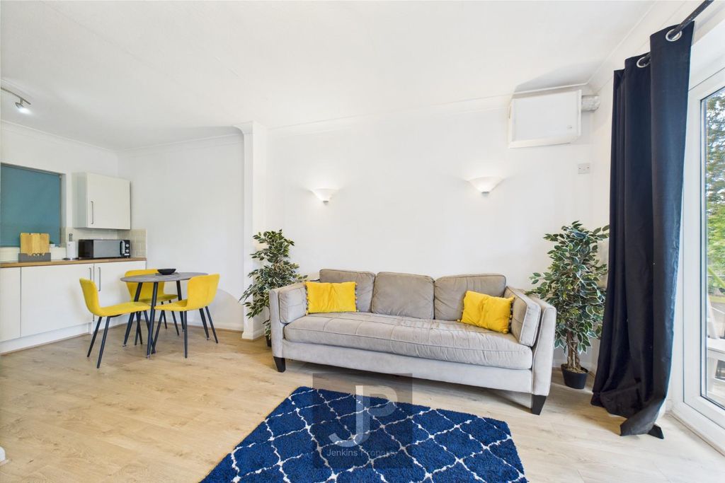 Property photo 1 of 10 Cam01632G0-Pr0191-Still008.Jpg