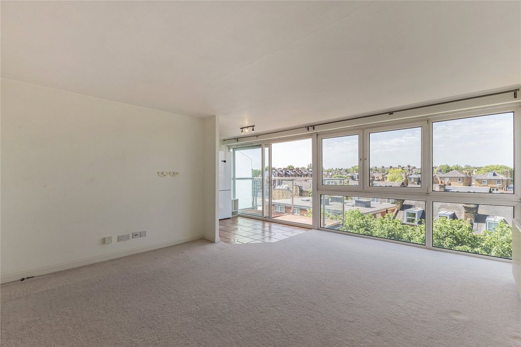 Property photo 3 of 15 Picture No. 07