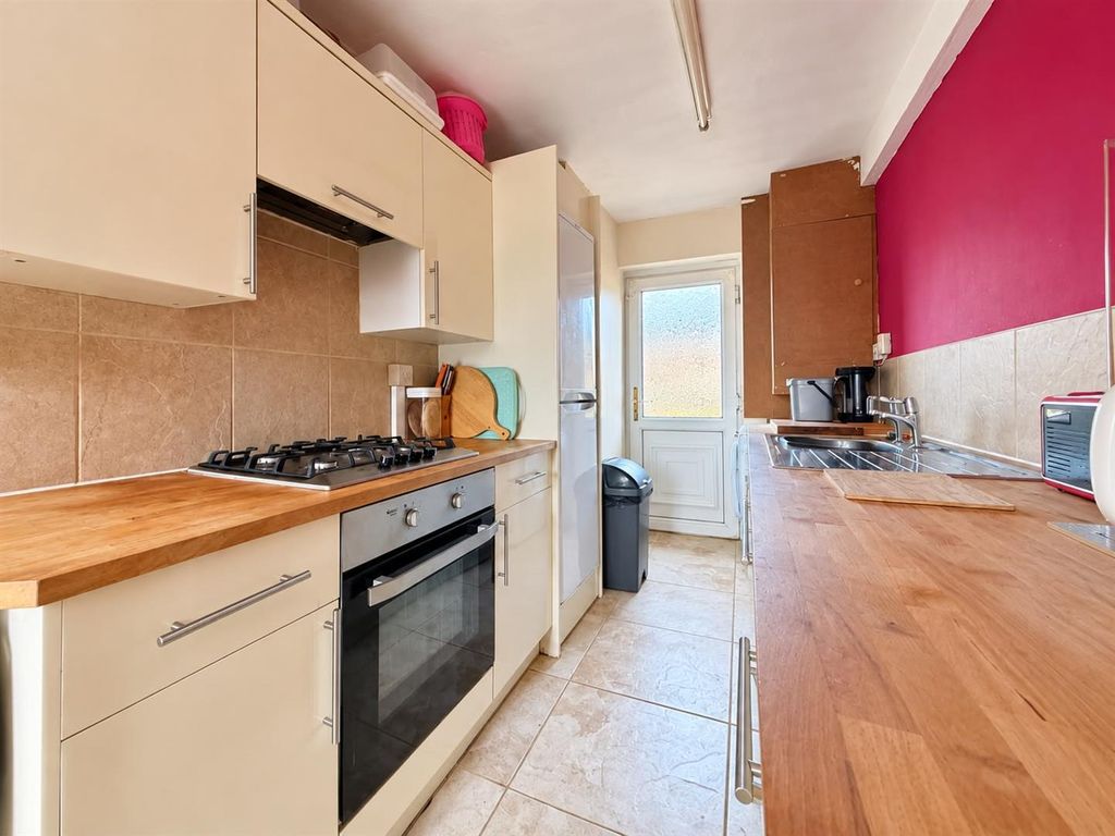Property photo 2 of 21 21