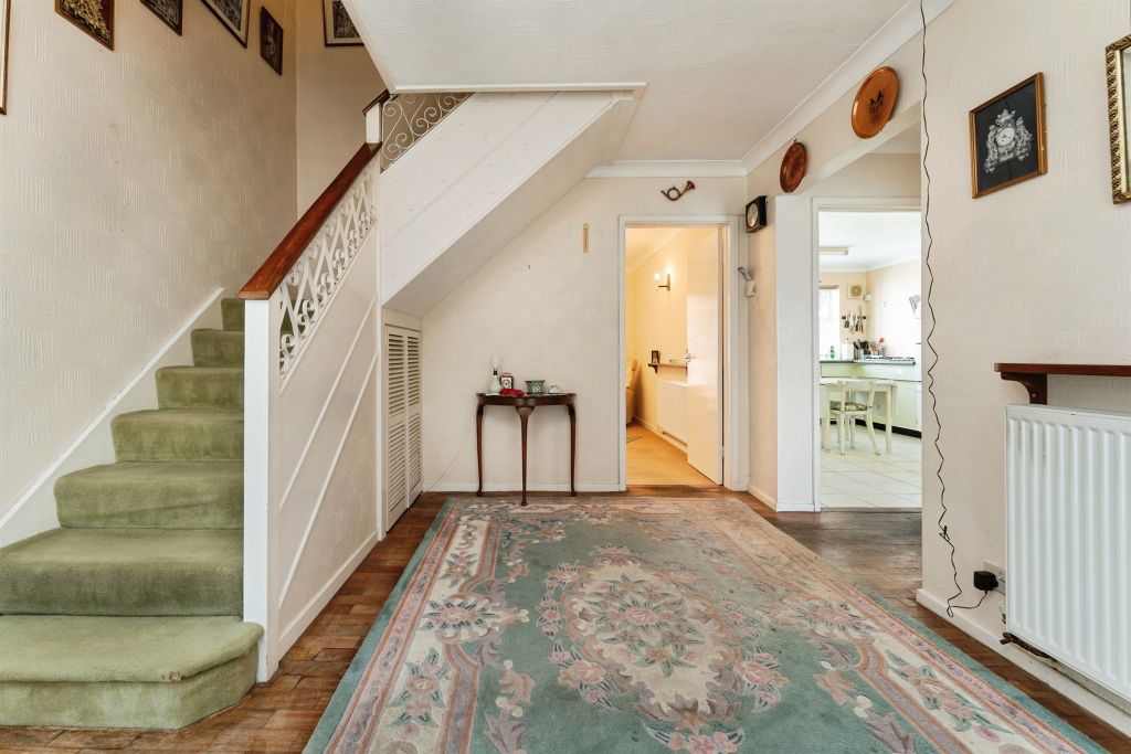 Property photo 3 of 17