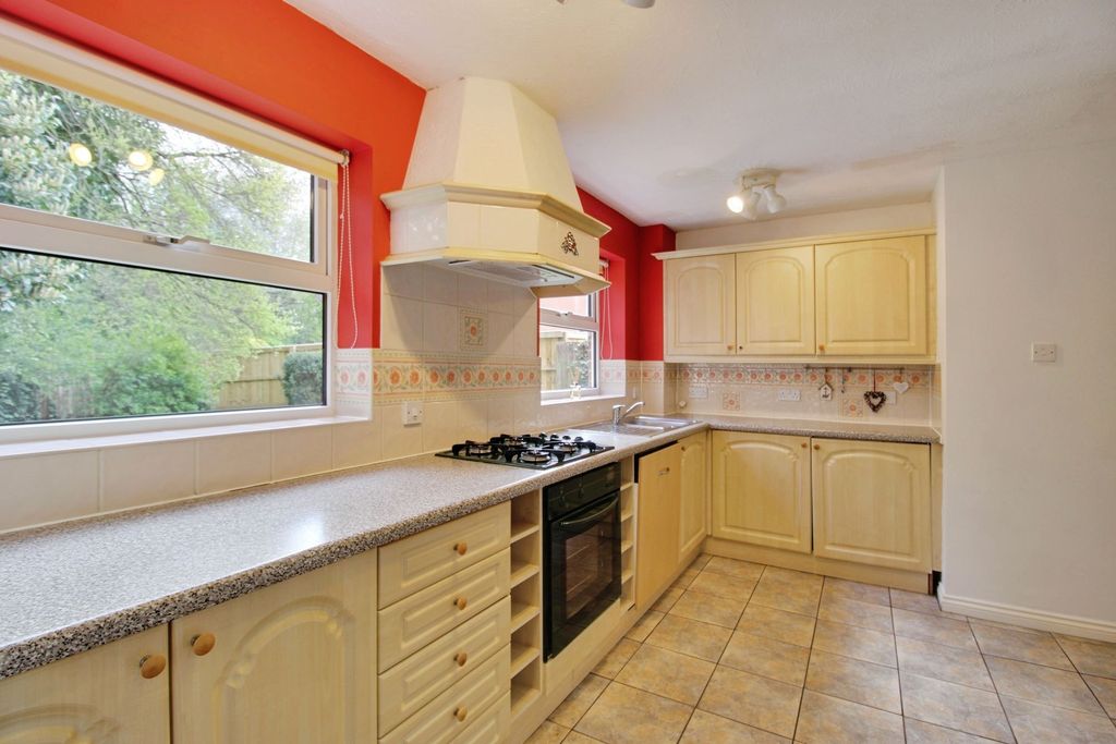 Property photo 3 of 19