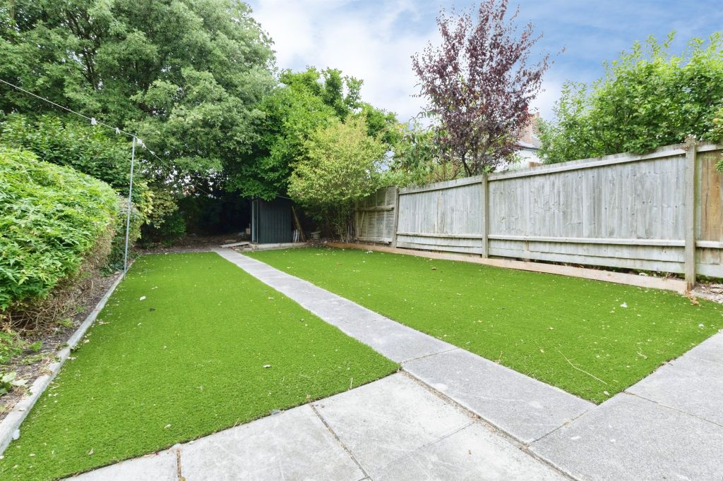 Property photo 3 of 21