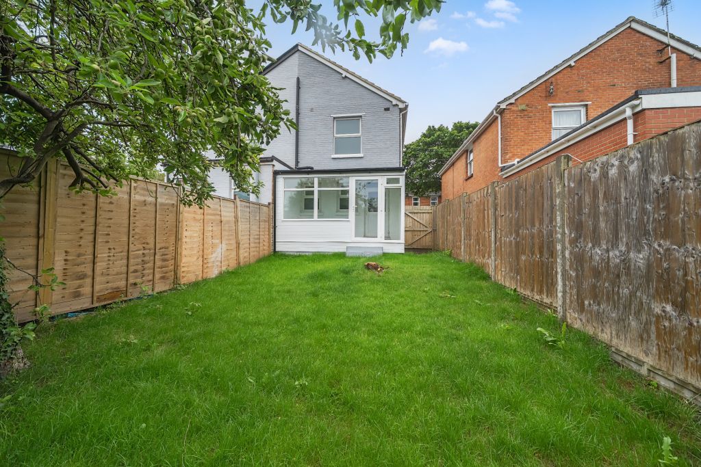 Property photo 2 of 21