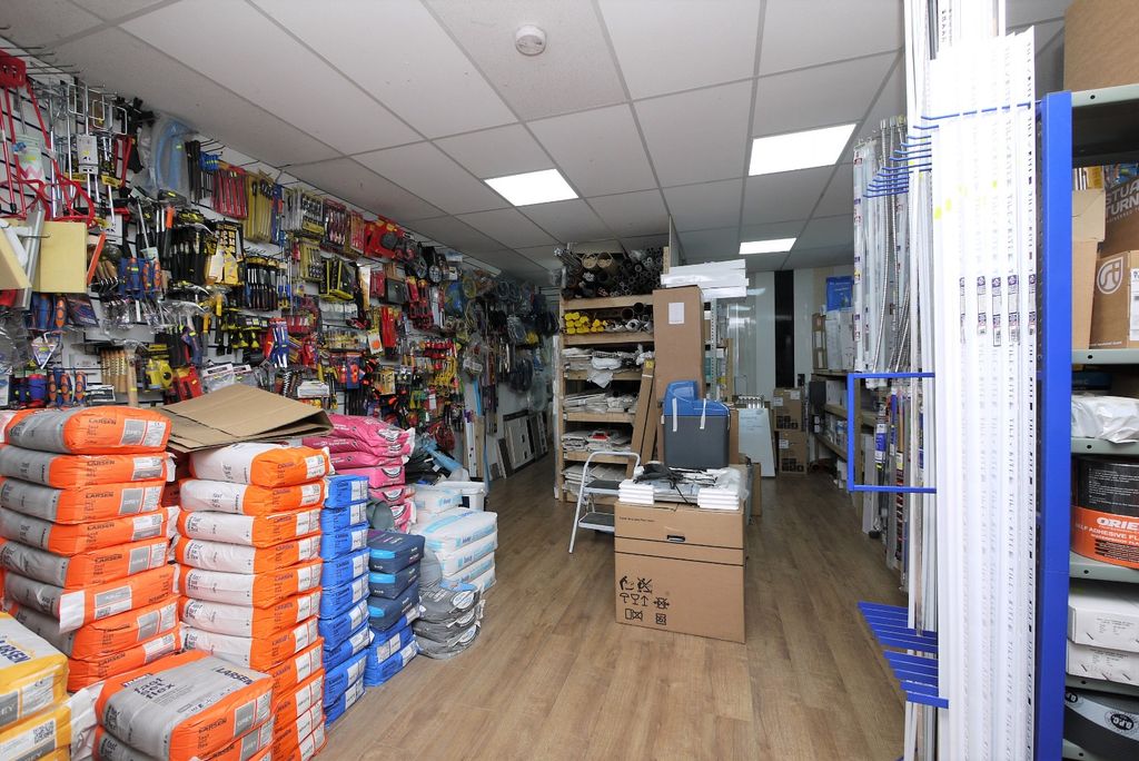 Property photo 1 of 9 1026480